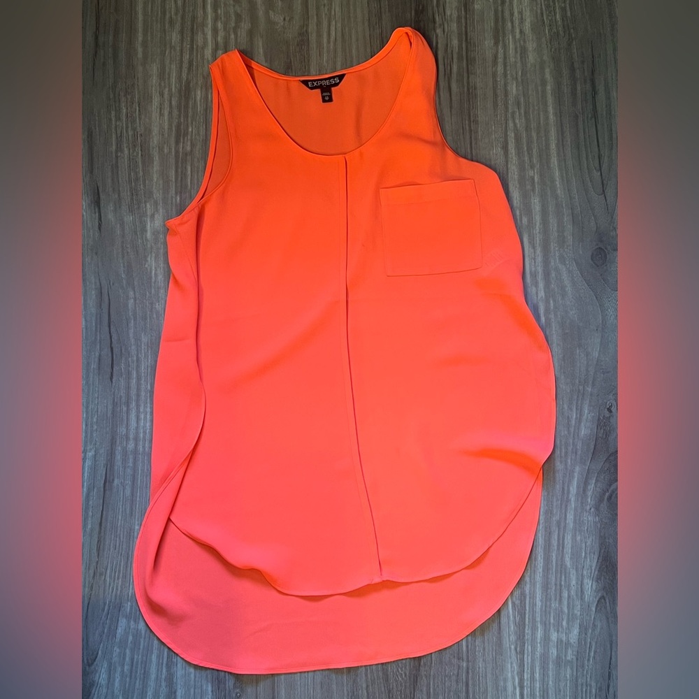 ‼️6/$12‼️ womens express neon pink tank (loose fitting) see pic of small stain